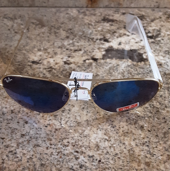 Aviatior Sunglasses - Picture 2 of 4